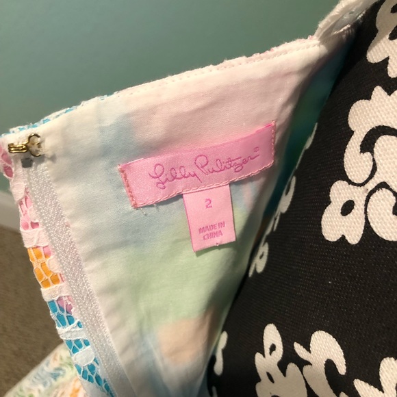 Lilly Pulitzer - Picture 3 of 5